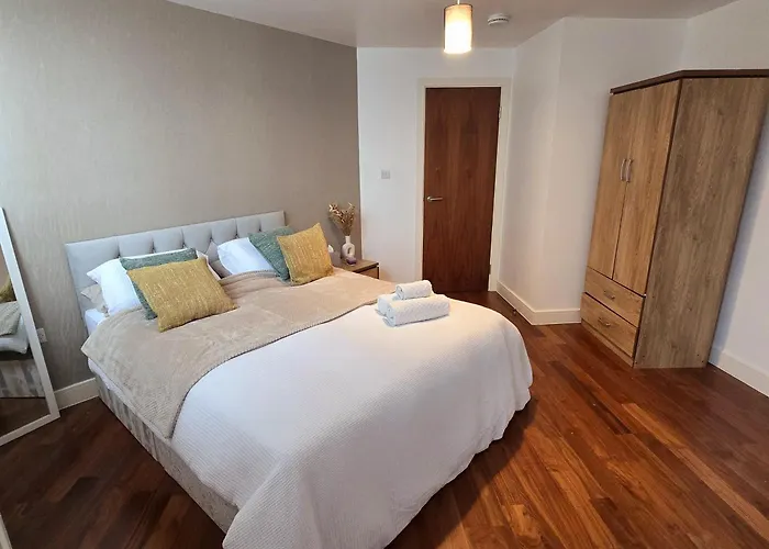 Luxury Central Apartment
